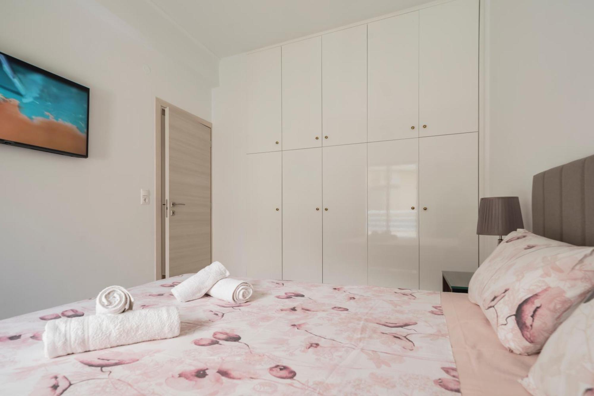 Neon 2Br Luxurious Central Apt Heraklion المظهر الخارجي الصورة