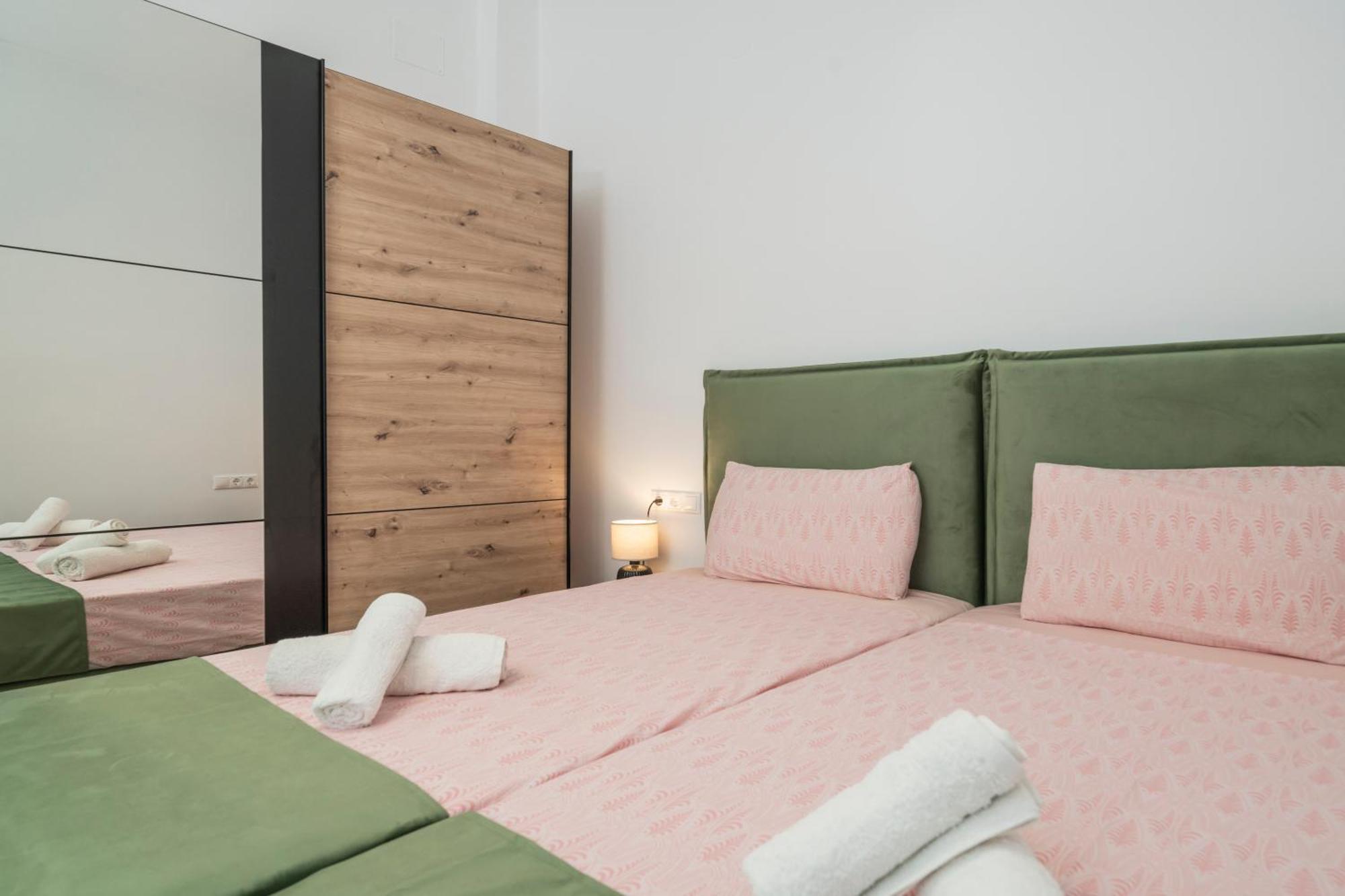 Neon 2Br Luxurious Central Apt Heraklion المظهر الخارجي الصورة