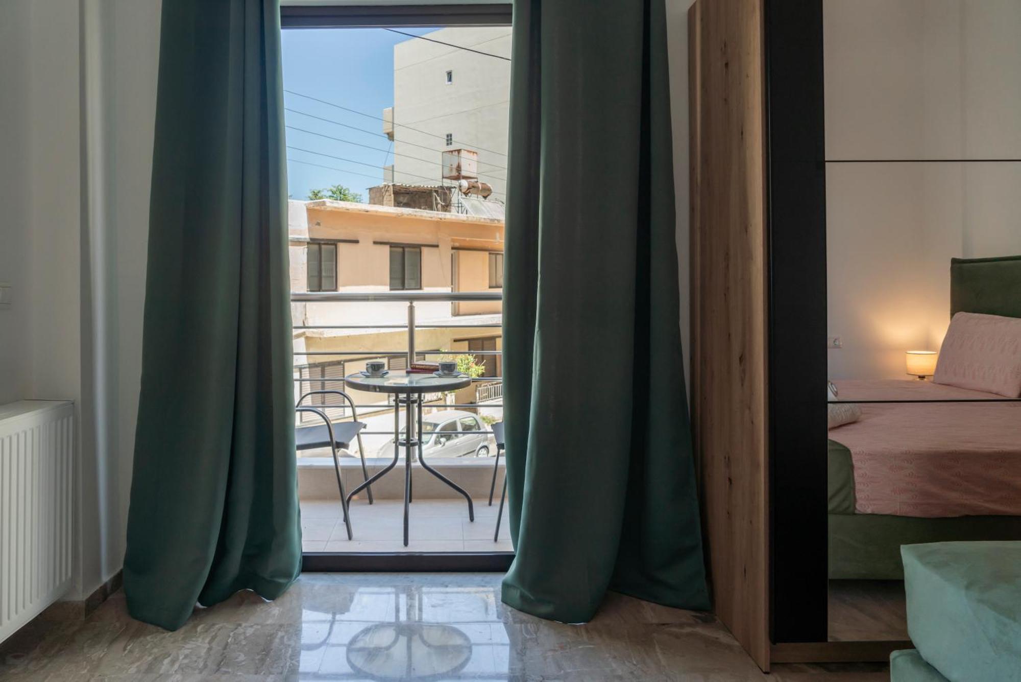 Neon 2Br Luxurious Central Apt Heraklion المظهر الخارجي الصورة